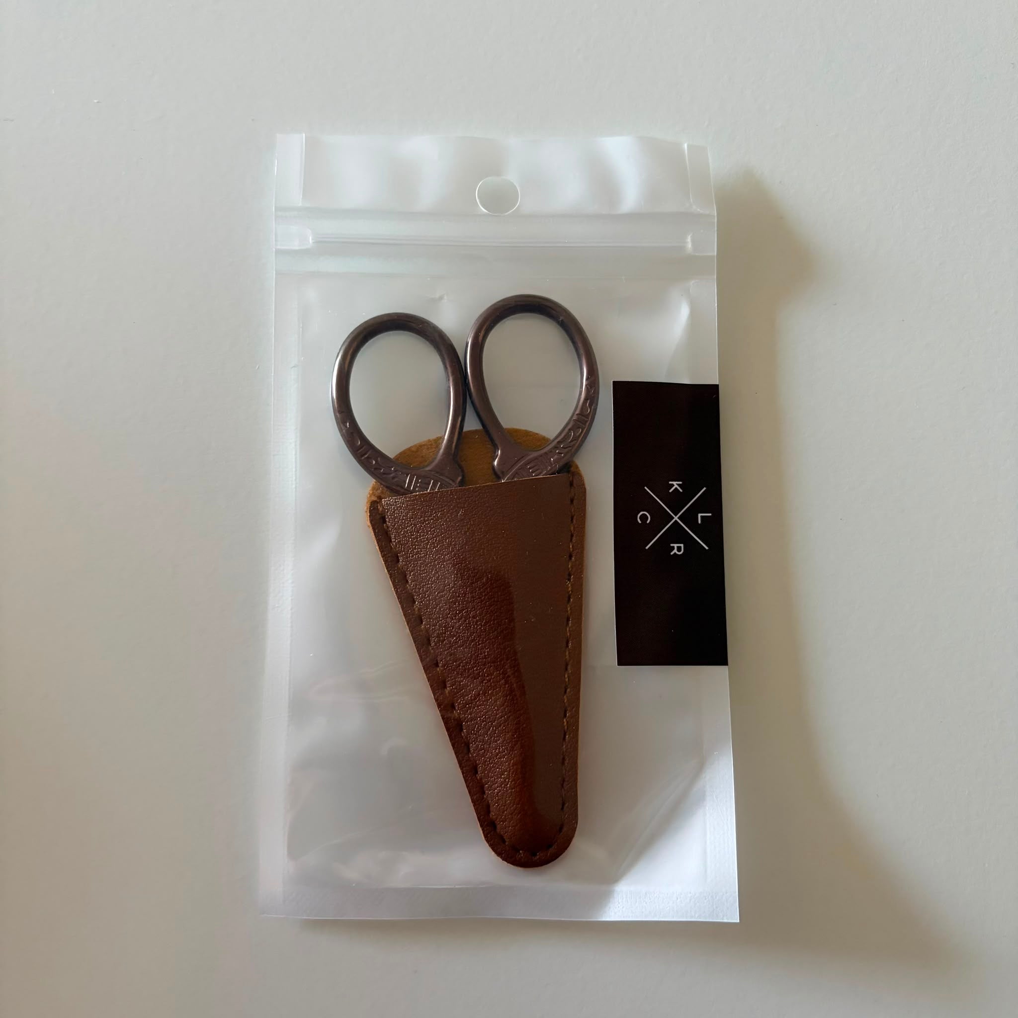 Brass Antique Effect Scissors - Kolour Cafe