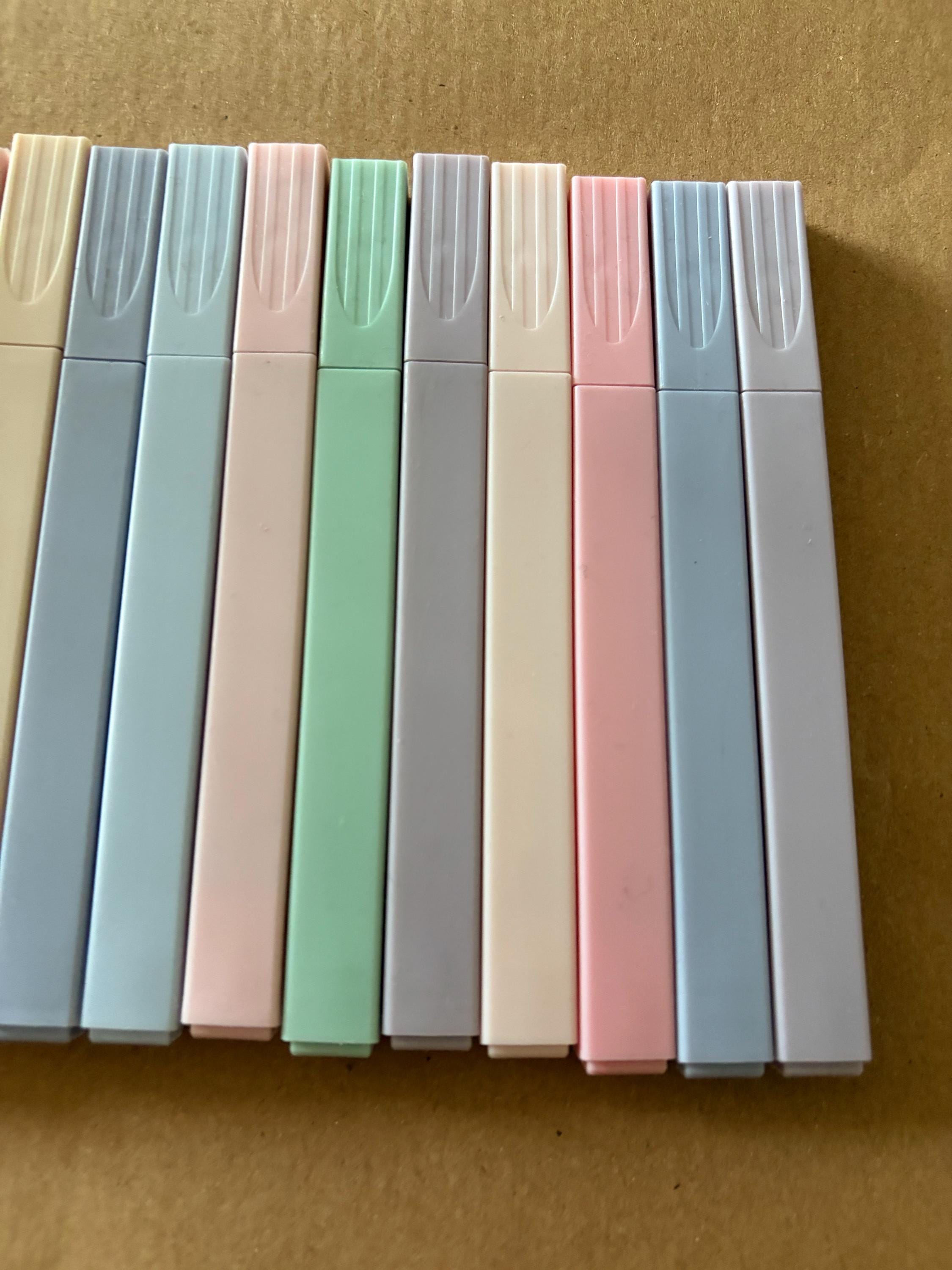Pastel Coloured Highlighter Pens