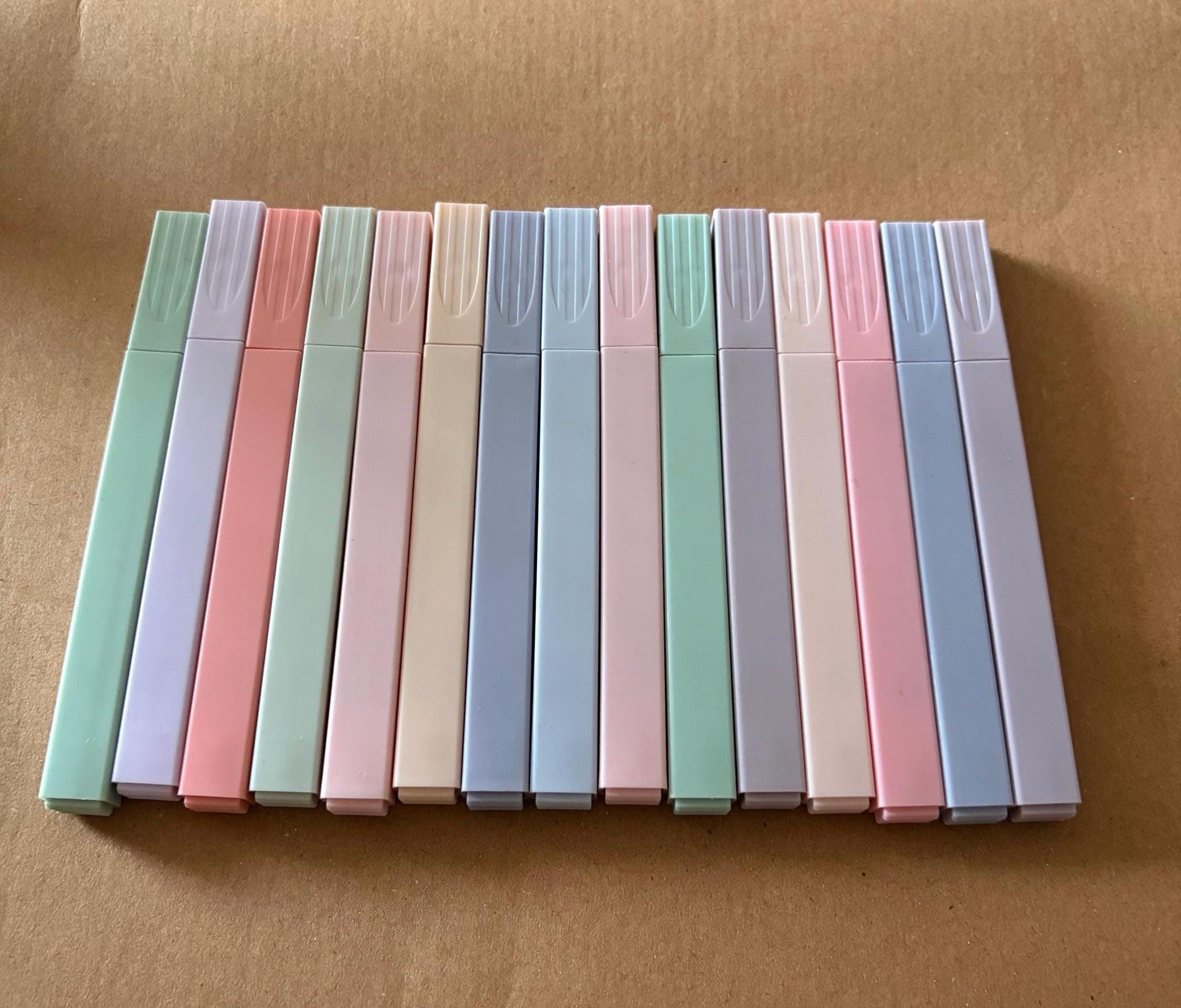 Pastel Coloured Highlighter Pens