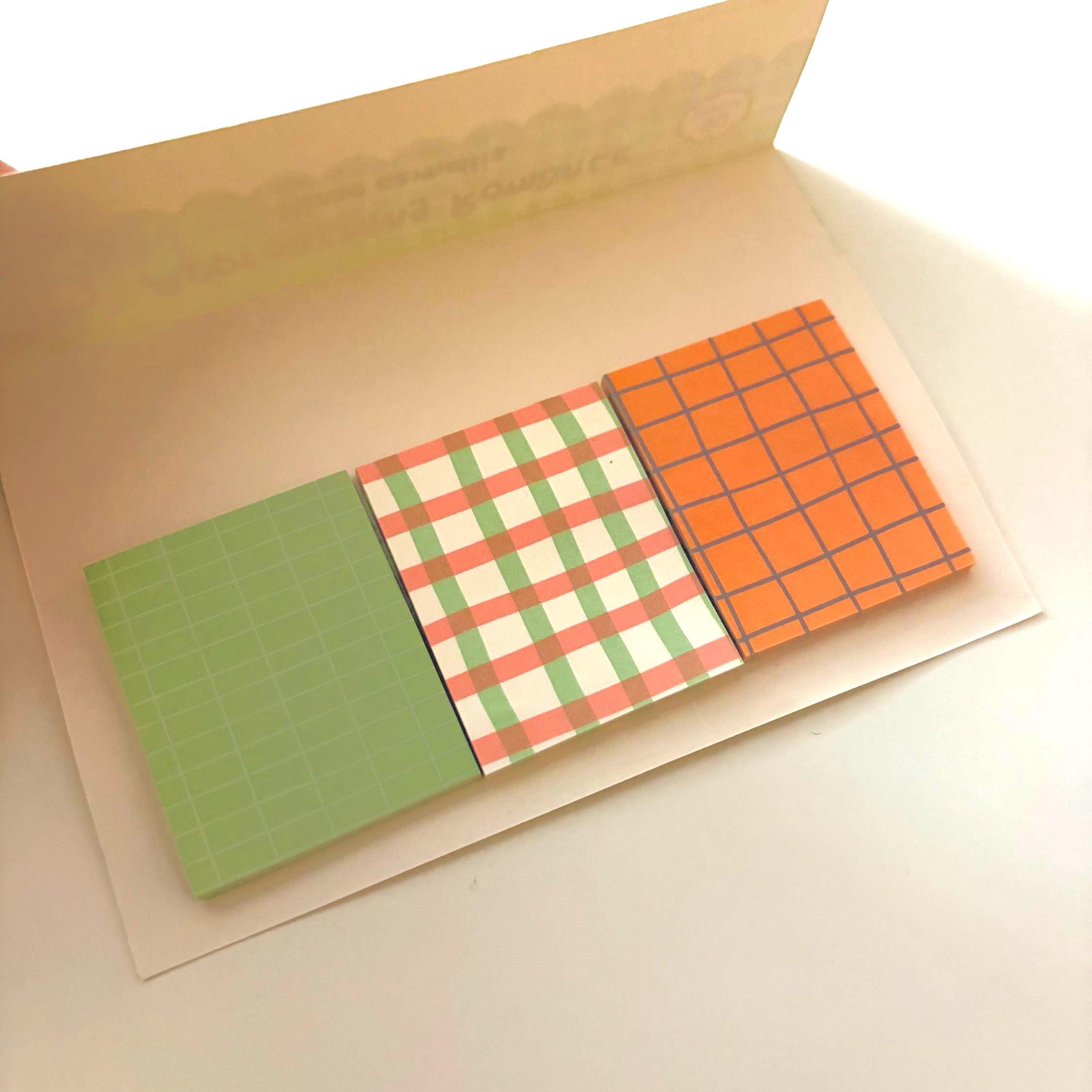 Plaid Cottage Sticky Notepad – Japanese Kawaii Plaid Sticky Notes for Journals, Planners & Stationery Lovers