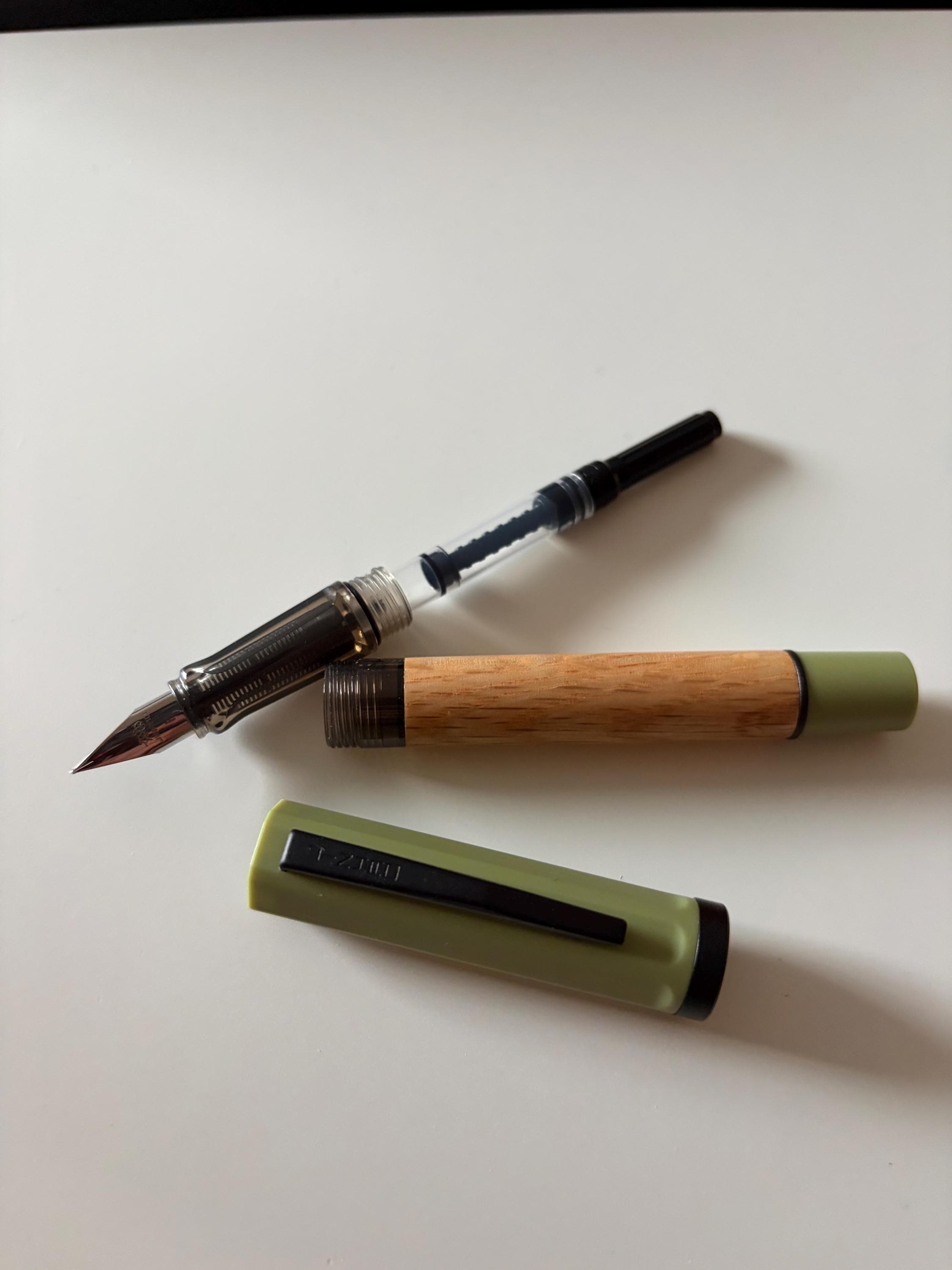 Khaki and Wood Fountain Pen Gift Set Beginner User