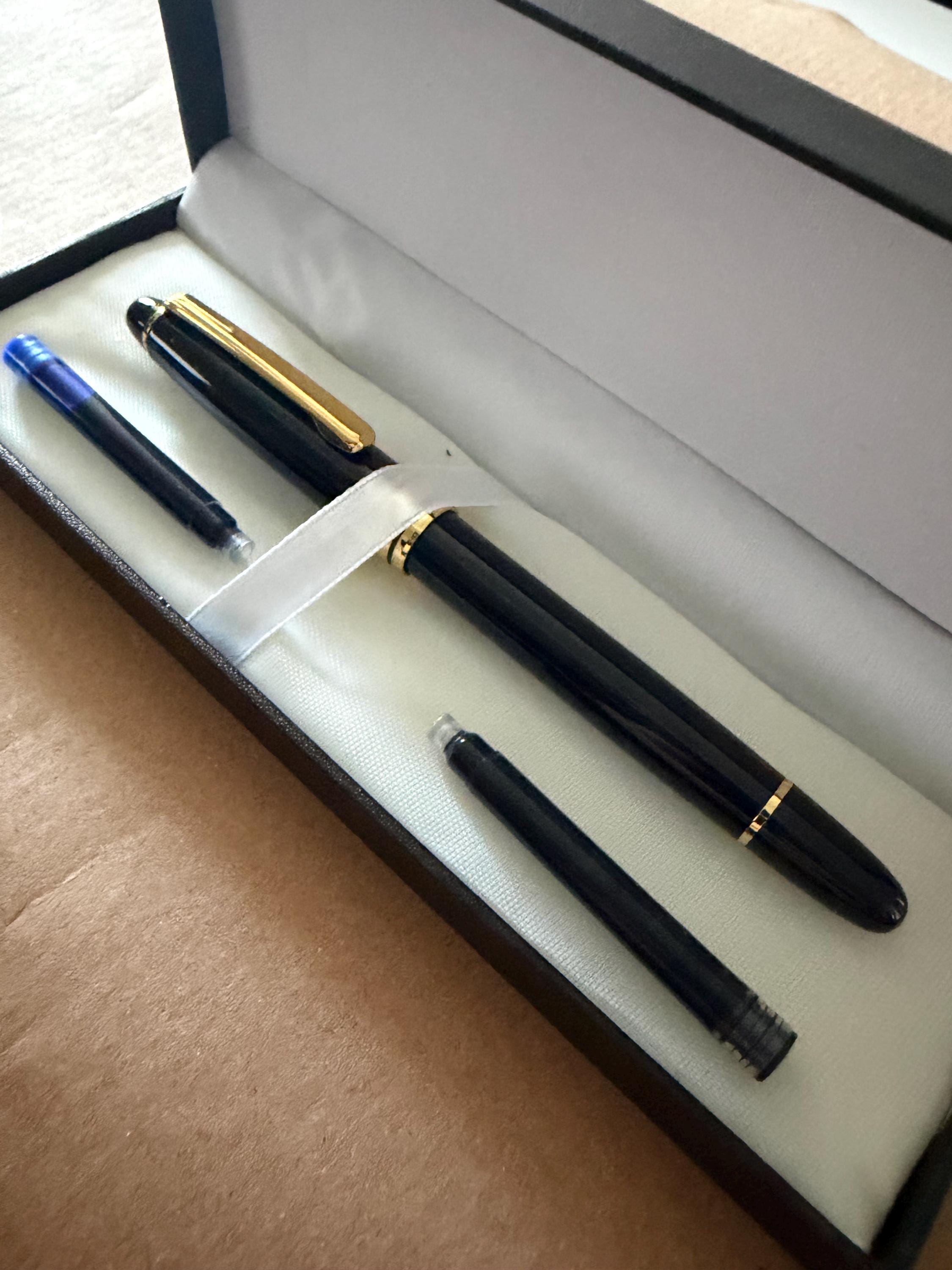 Black Fountain Pen Gift Set Boxed Beginner User