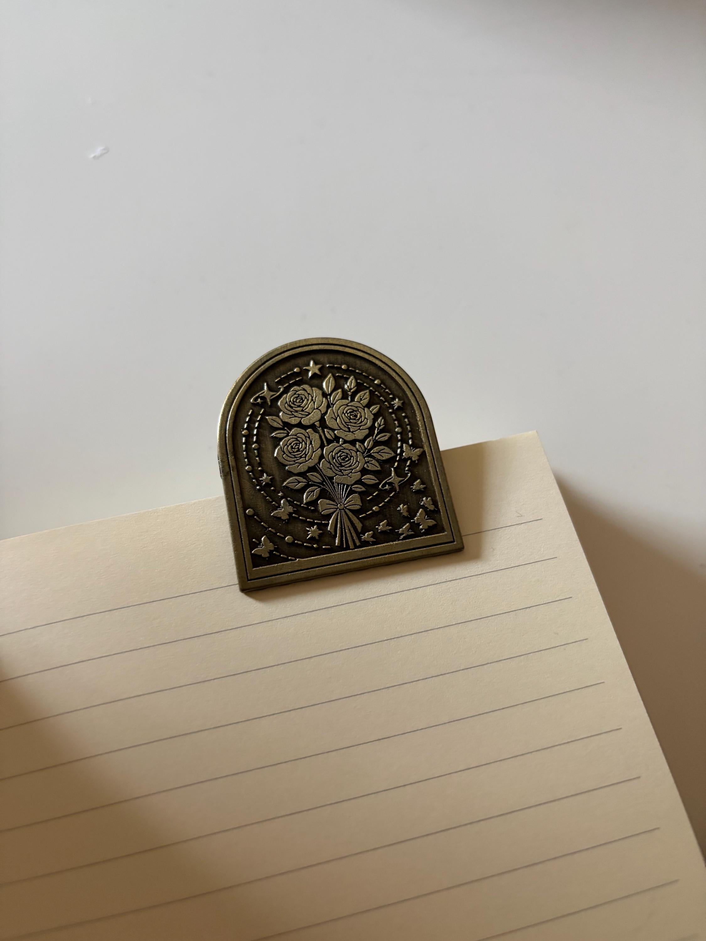 Brass Style Flowers Clip