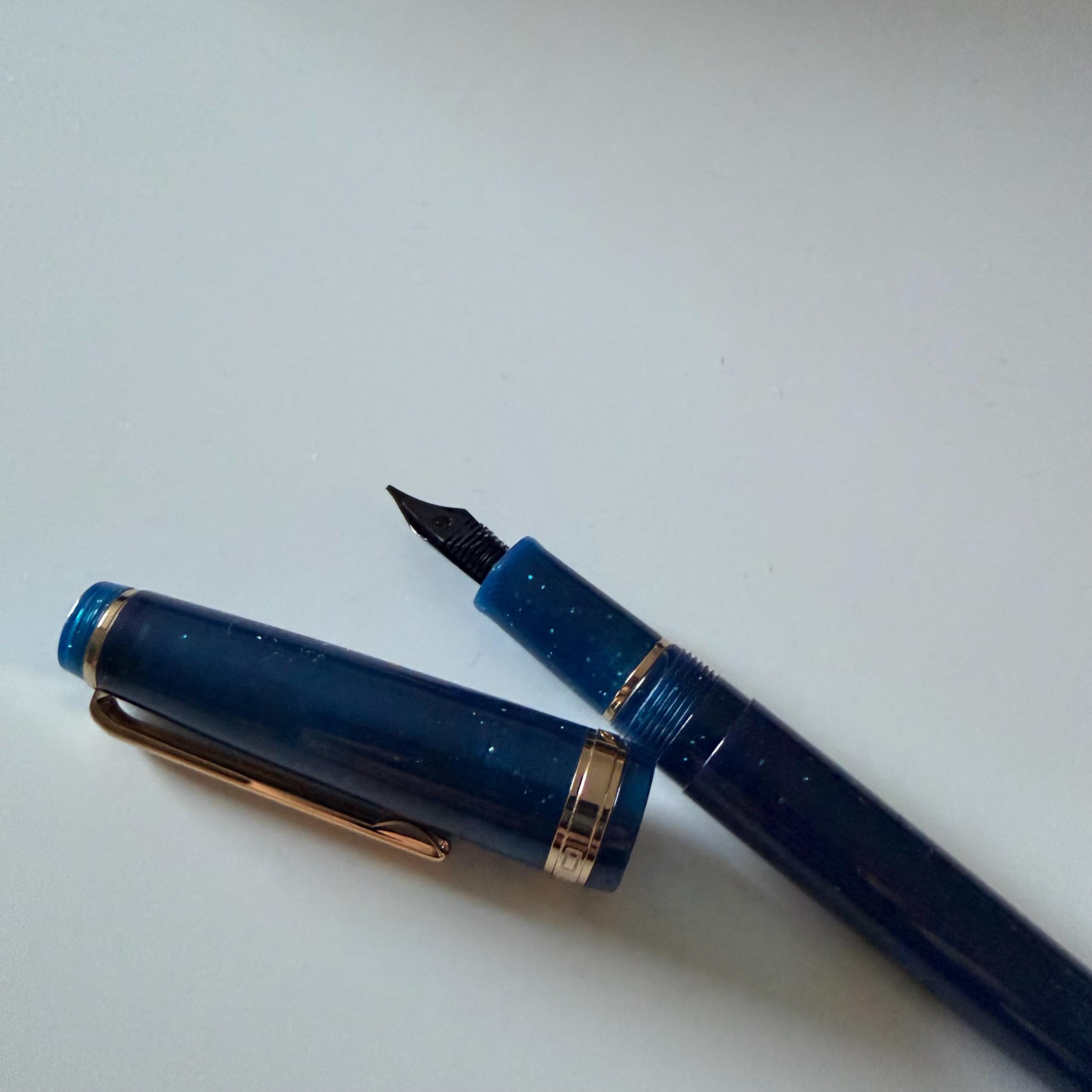Transparent Deep Sea Navy Glittery Style Fountain Pen | M Tip 0.7mm