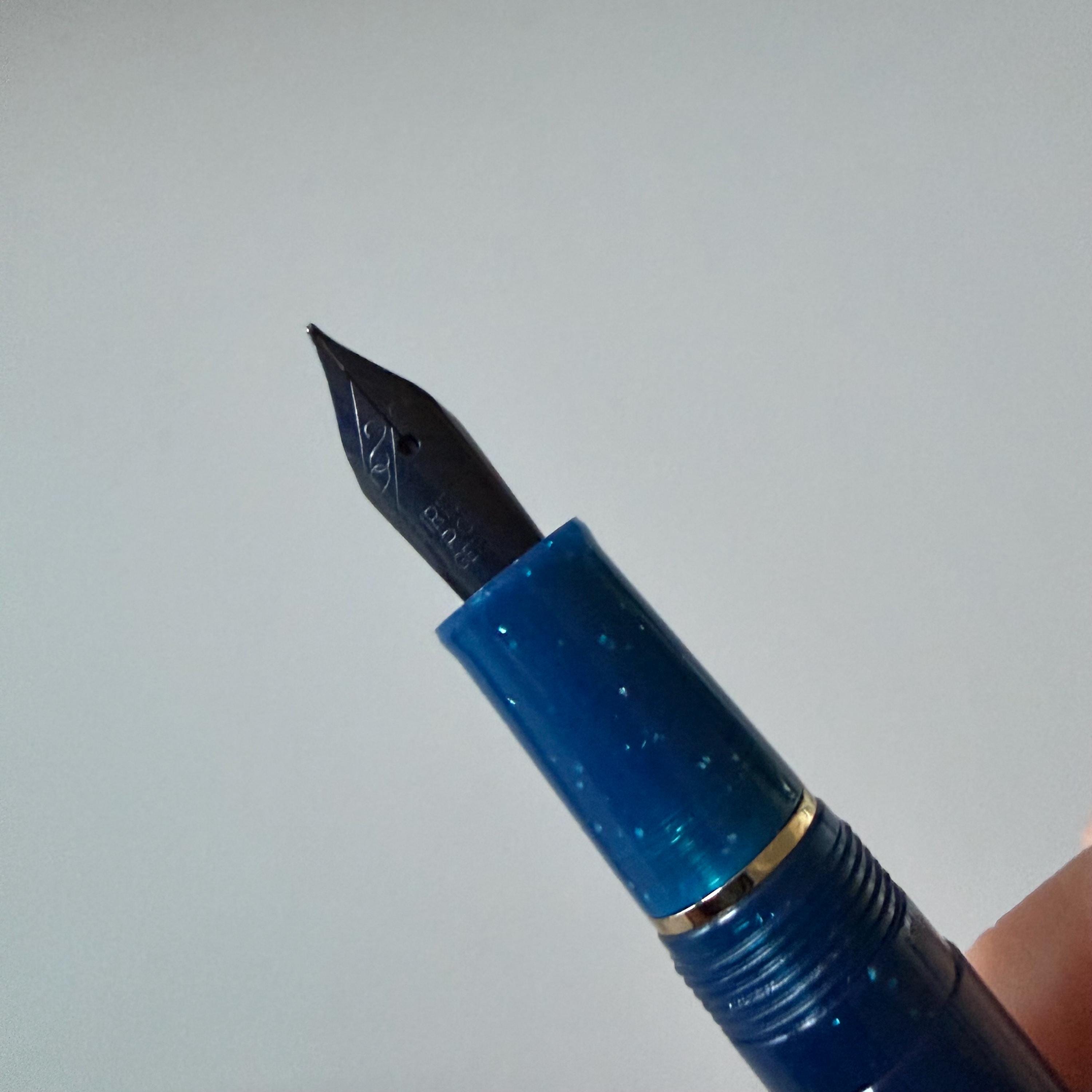 Transparent Deep Sea Navy Glittery Style Fountain Pen | M Tip 0.7mm