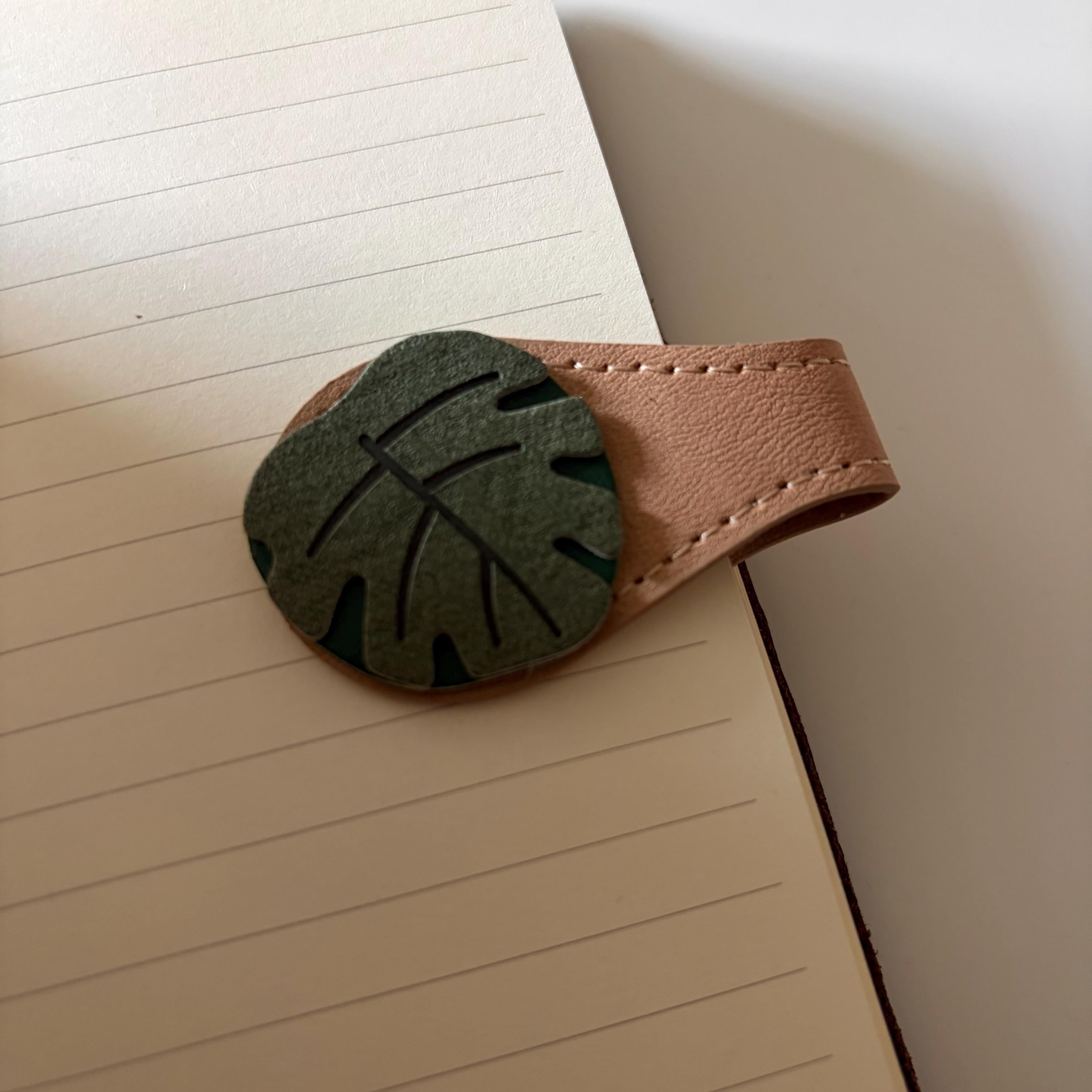 Monstera Magnetic Journal Page Clip